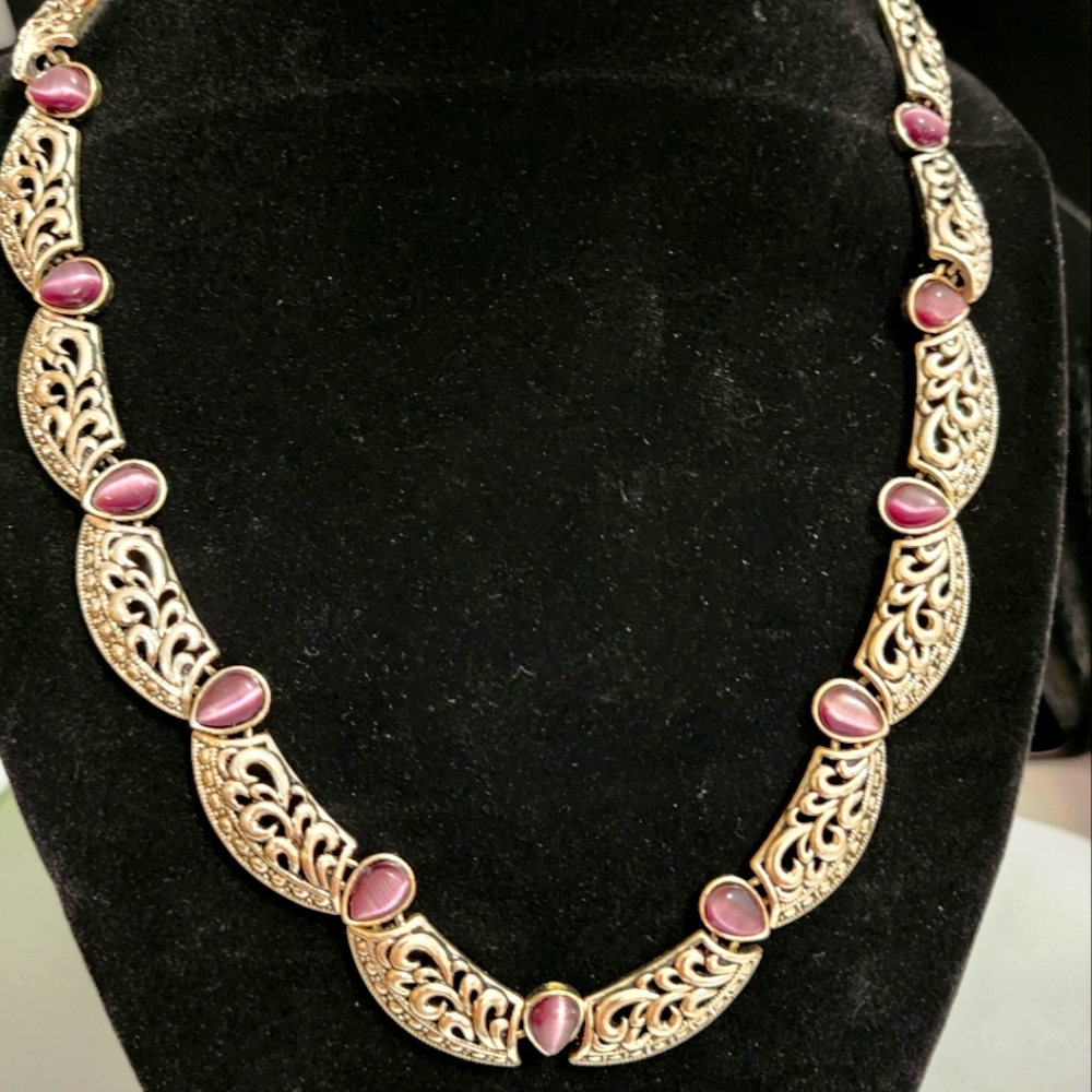 Vintage Avon Purple Catseye Necklace